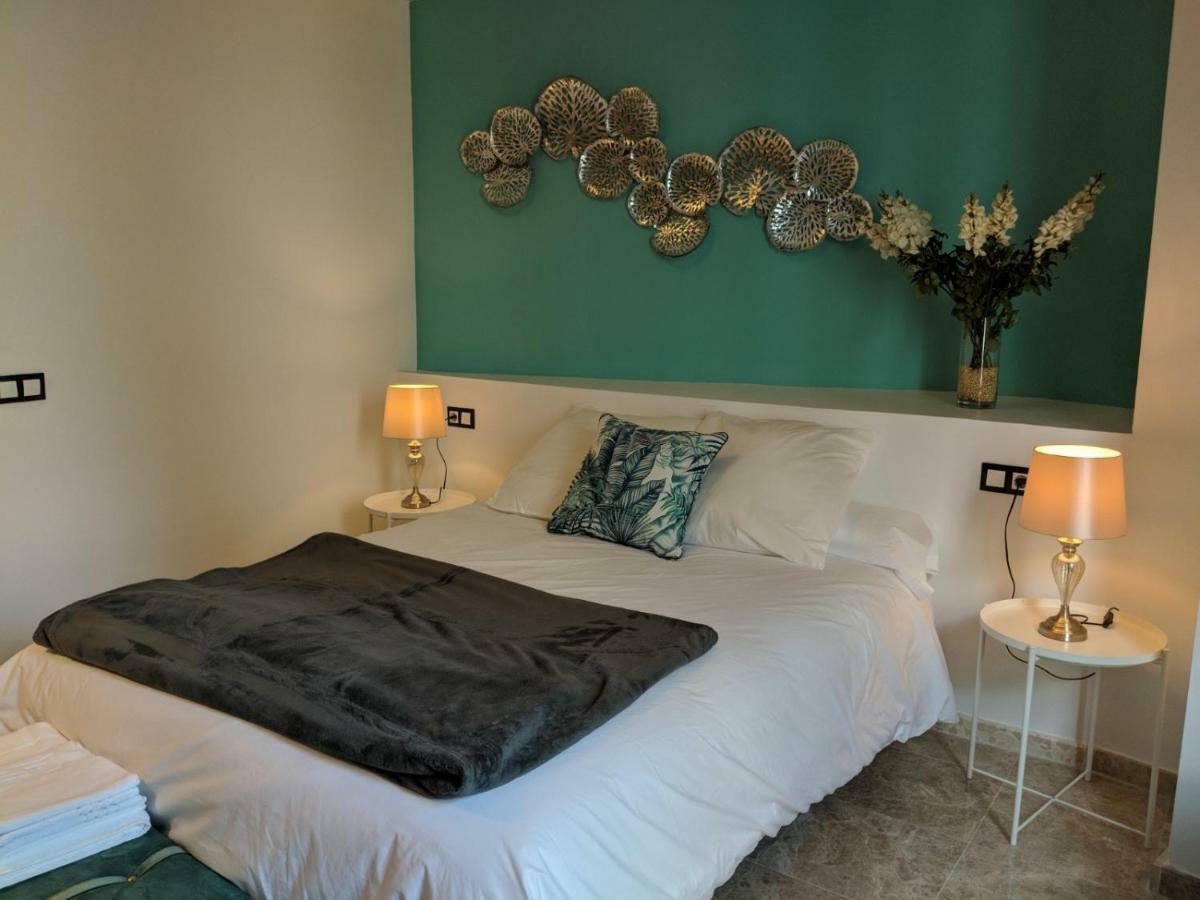 Apartamentos Arc Felix Saenz - 2 3 Málaga Dış mekan fotoğraf